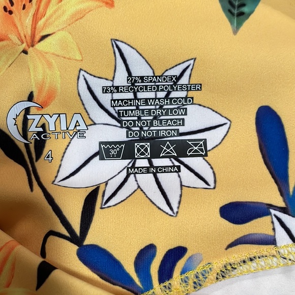 Zyia like new yellow floral leggings size 4 - Picture 4 of 4